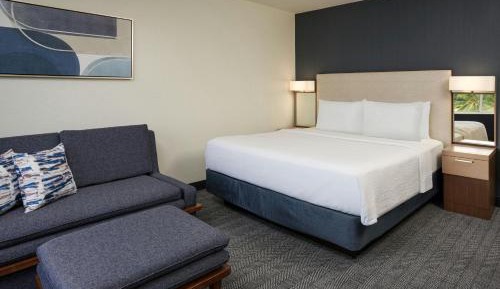 King Room with Sofa Bed