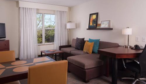 One-Bedroom Queen Suite with Sofa Bed