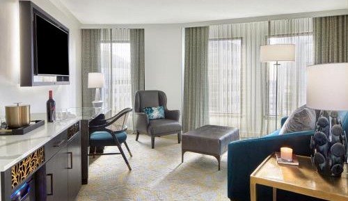 King Suite with Sofa Bed and Spa Bath