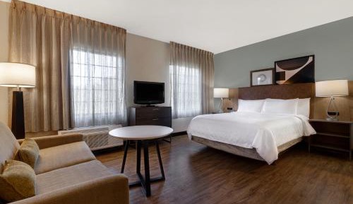 One-Bedroom King Suite