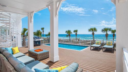 6 Bedroom Oasis Beachfront Villa with Private Pool 