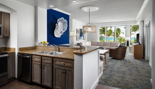 Two-Bedroom Villa with Balcony - Ocean Front