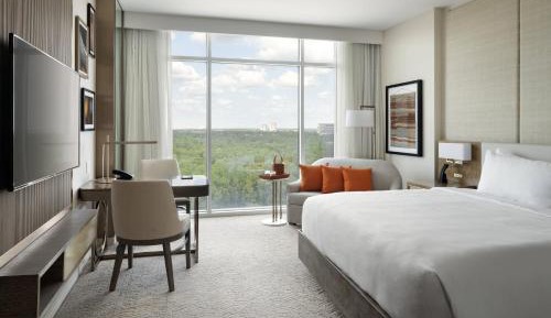 Guest Room, 1 King