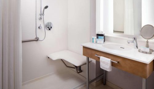 King Room - Disability Access/Elite Floor
