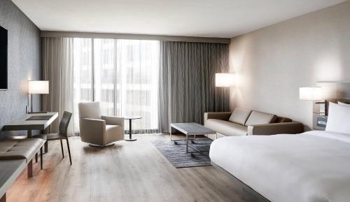 Corner King Room with Sofa Bed