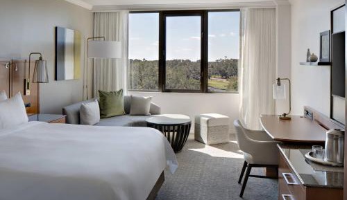 1 King Room with Resort View-Main Tower