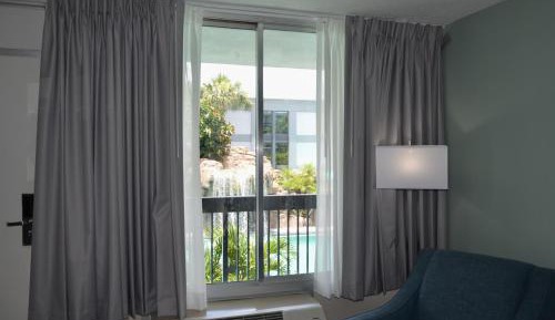 Renovated Pool View King