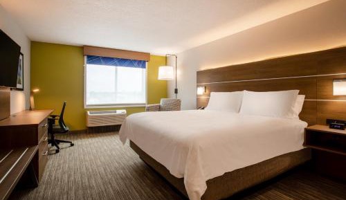 Standard King Room