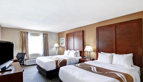 Queen Room with Two Queen Beds - Non-Smoking