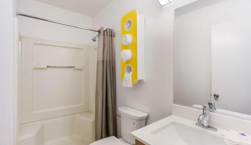 Deluxe Quadruple Room - Non-Smoking