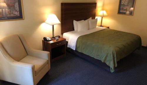 King Room - Non-Smoking