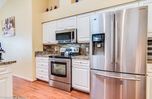 Hernando House | Comfortable Villa with lots of privacy and pool on one acre in Hernando FL