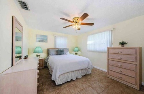 Holiday Lake Estates House | Pool House Close to The Beaches!