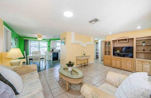 Holiday Lake Estates House | Pool House Close to The Beaches!