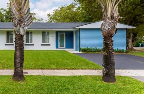 Pinecrest House | Pinecrest Home Newly updated. Best location.