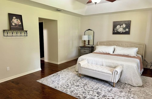 Fellowship House | Peaceful Home in Horse Country