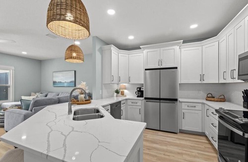 Bahama Beach House | Driftwood Dreams: 2PrvtPools, New House, Quick Wlk2Bch, FREE Daily Activities!