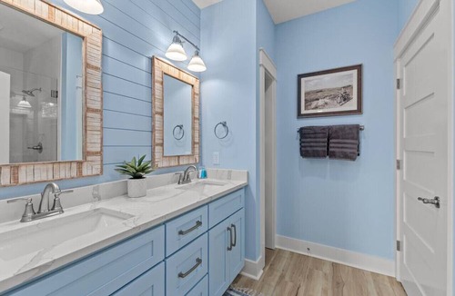 Bahama Beach House | Driftwood Dreams: 2PrvtPools, New House, Quick Wlk2Bch, FREE Daily Activities!