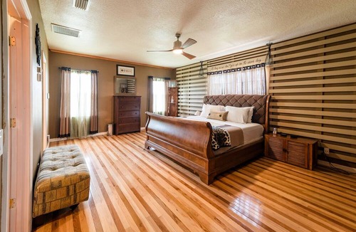 Interchange Square House | Chic Renovated Oasis: Disney & Universal Nearby