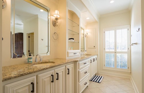 Valdosta House | Private Estate: 15 Acres, Lap Pool, 6,000 Sqft, Pond, Sleeps 15