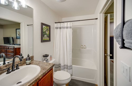 Harris House | Single-Story Fort Myers Home Near Canal + Trails!