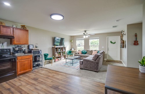 Harris House | Single-Story Fort Myers Home Near Canal + Trails!