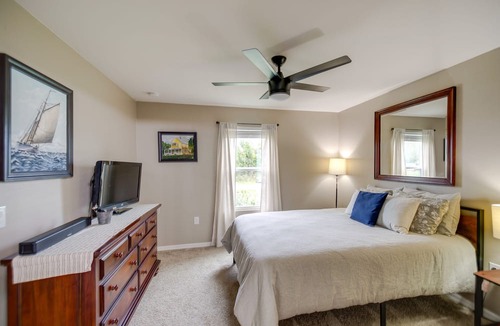 Harris House | Single-Story Fort Myers Home Near Canal + Trails!