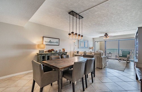 Golden Beach Condo | Beachfront Venice Island Condo