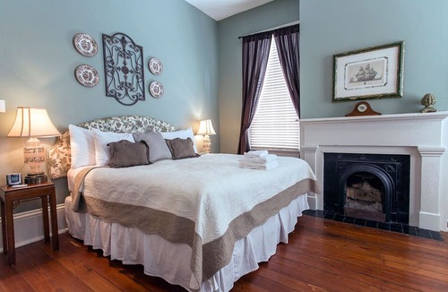 Historic District - North Apartment | Dog Friendly Former Corner Door General Store on Liberty by Lucky Savannah