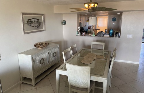 Fort Walton Beach Condo | UPDATED BEACHFRONT LUXURY WITH AMAZING GULF VIEWS! BEACH SERVICE INCLUDED.