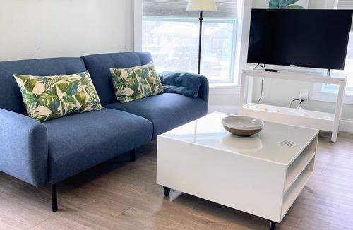 Boardwalk Apartment | OCEAN VIEW studio apt BEST LOCATION