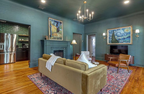 Eustis House | Heart of Historic Dtwn Eustis! MCM-Inspired Unit