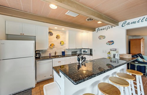 Isles of Capri House | Johnson Bay Hideaway: Bayfront Naples Home w/View