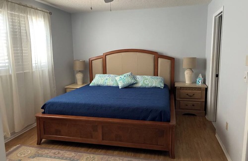 St. Petersburg - Clearwater Condo | Cozy 2-bedroom condo with AC in fabulous St. Petersburg