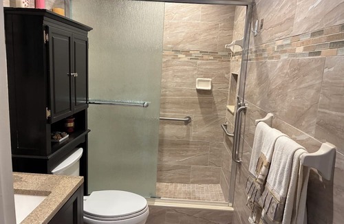 St. Petersburg - Clearwater Condo | Cozy 2-bedroom condo with AC in fabulous St. Petersburg