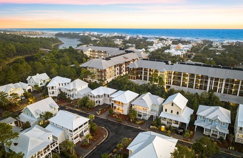 Lakeside at Blue Mountain Beach House | Blue Mountain 30A! Golf Cart and Bikes! Pool Access