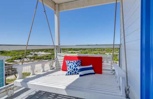 Ono Island House | Whole Beach Triplex w Decks, Views and Space