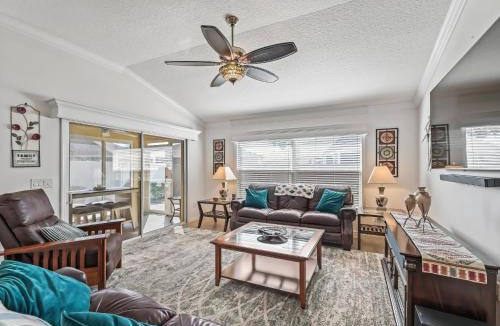 Fruitland Park Villa | 1068 Z4B VILLAGE OF PINE RIDGE by REMAX Premier
