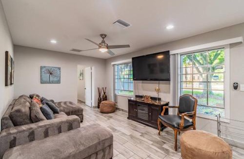 Bay Crest Park House | Cozy Corner Boat Ramp, 5 minutes to Tampa International Airport