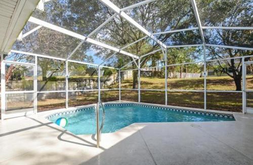 Greater Groves House | Private 4 Bedroom 3 Bath Pool Home near Disney