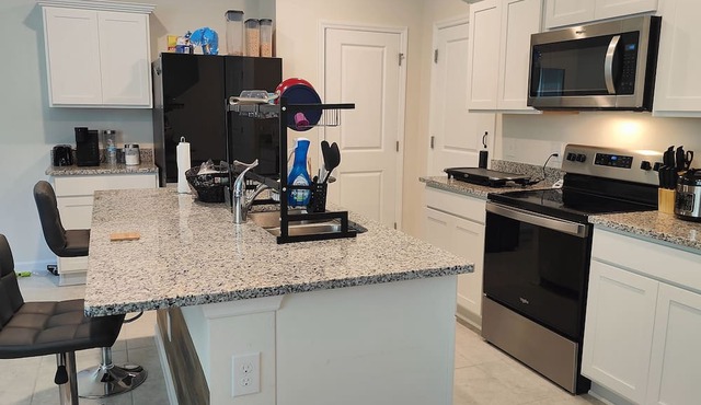 Entire Home in the heart of Deland