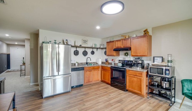 Single-Story Fort Myers Home Near Canal + Trails!