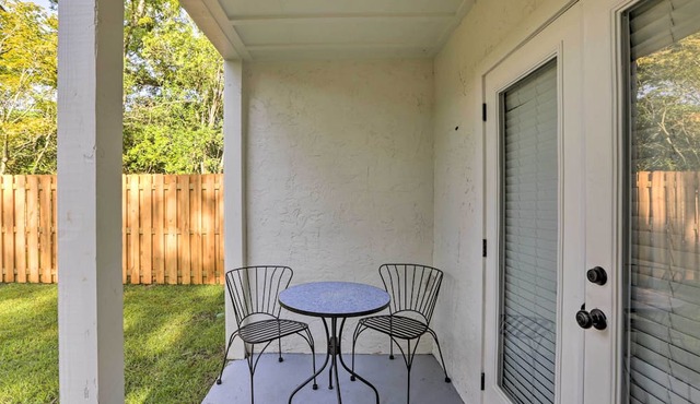 Cozy Tallahassee Apartment w/Spacious Yard!