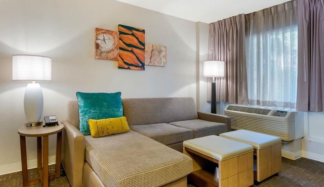 Adventure Awaits! 3 Units, Free Breakfast, Pool | SeaWorld Orlando - 6.4 miles