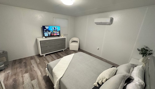WELCOME TO MI LITTLE CASITA with WiFi, AC in private place in Seffner