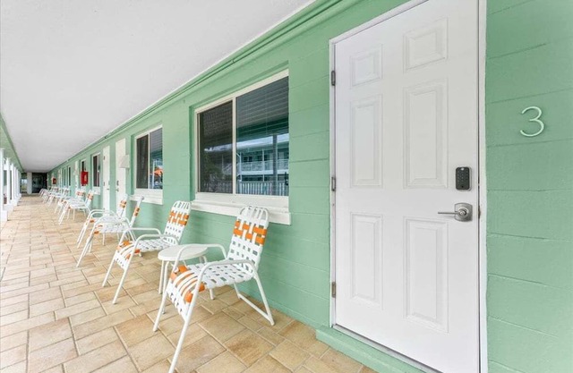 Tropic Terrace Beachfront Rental 