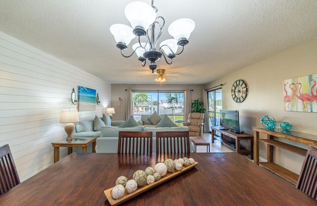 Edgewater Golf Villa 